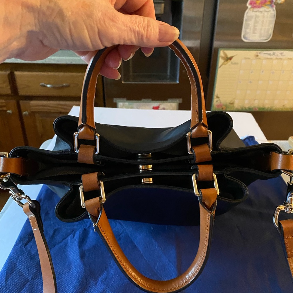 DB Black Barlow Florentine Leather Satchel Crossbody,Tote, Cover & Reg Paper - Picture 10 of 10